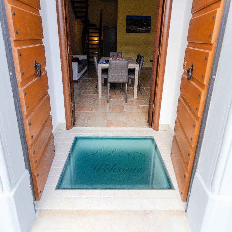 Casa Vacanze Gran Sasso Кастель-дель-Монте Екстер'єр фото