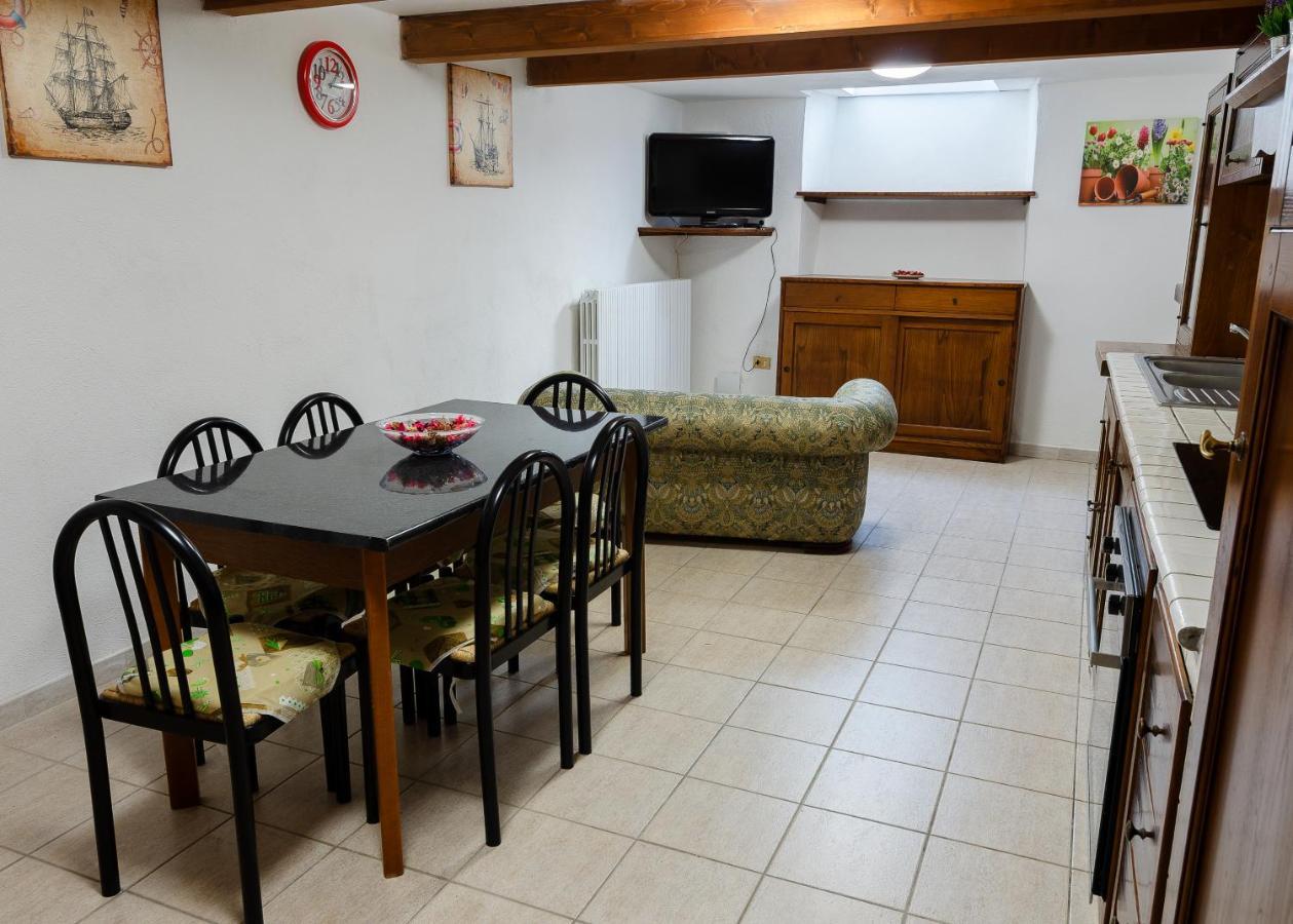 Casa Vacanze Gran Sasso Кастель-дель-Монте Екстер'єр фото